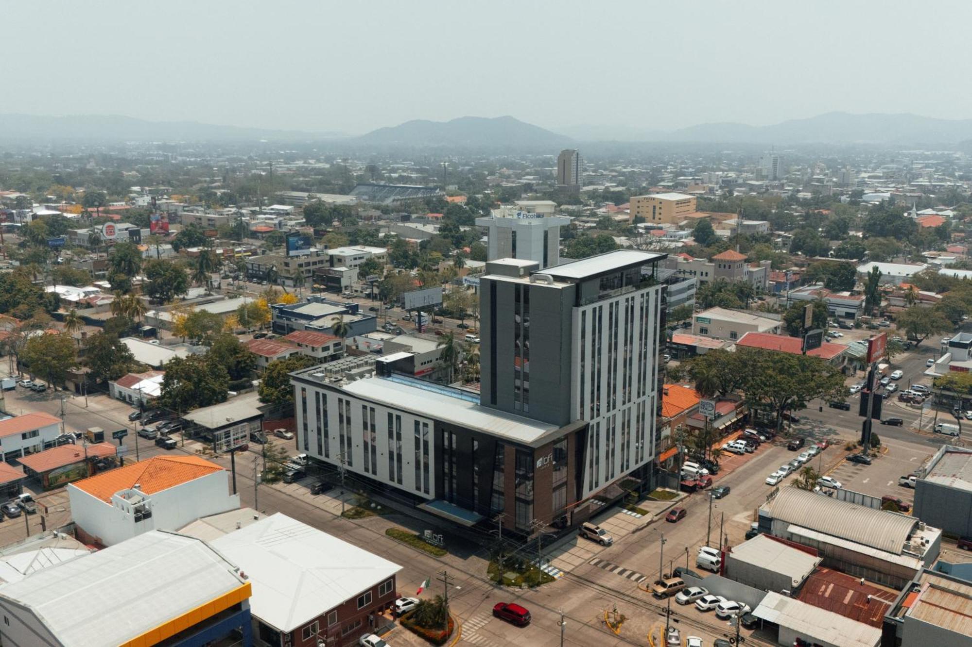 Aloft San Pedro Sula Hotel Екстериор снимка